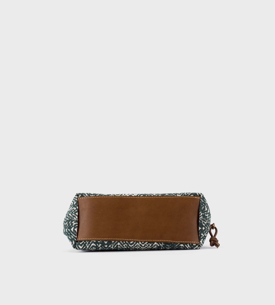 Essential-pouch-tweed-green-4