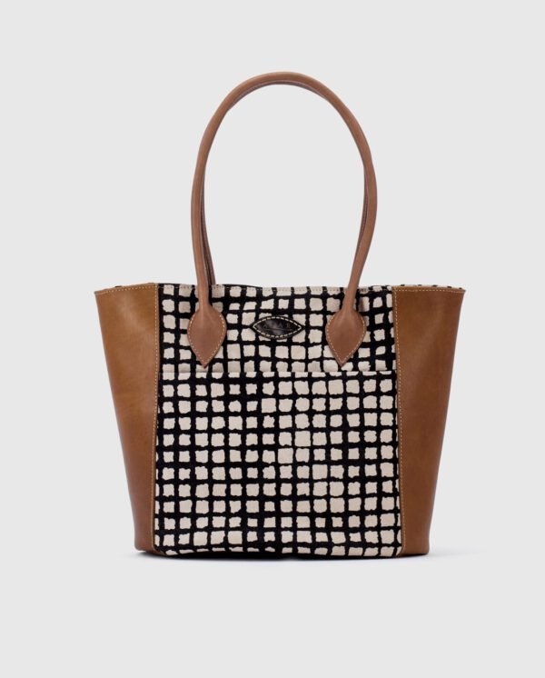 Jasmine — Black Grid