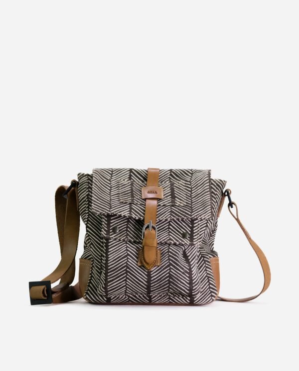 Colobus — Brown Fern