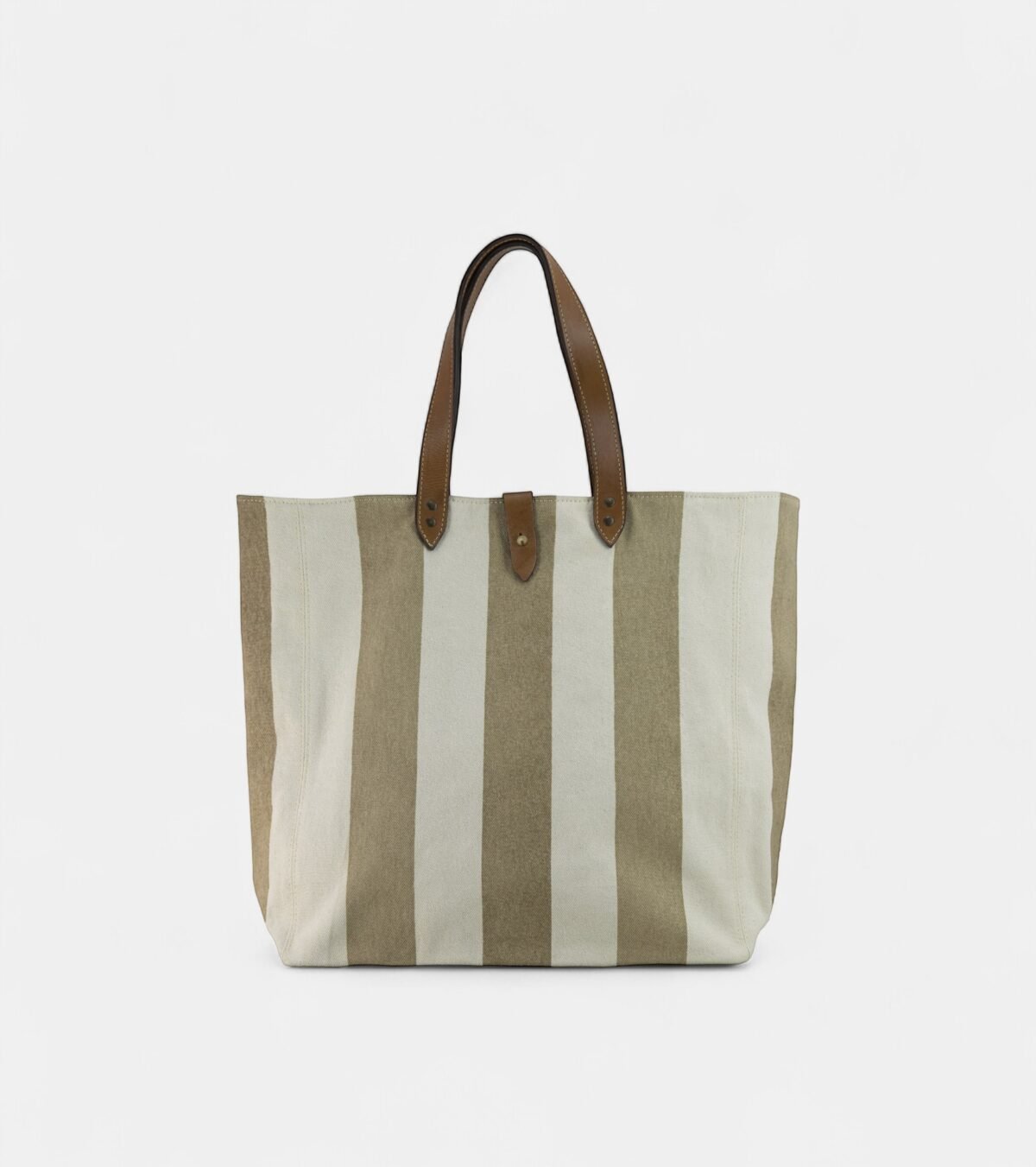Almira Small — Wide Line Nut